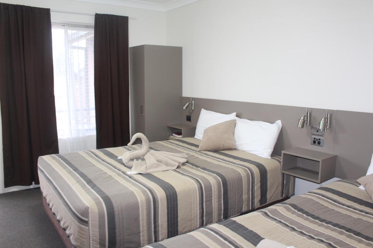 Centrepoint Motel Dubbo Buitenkant foto